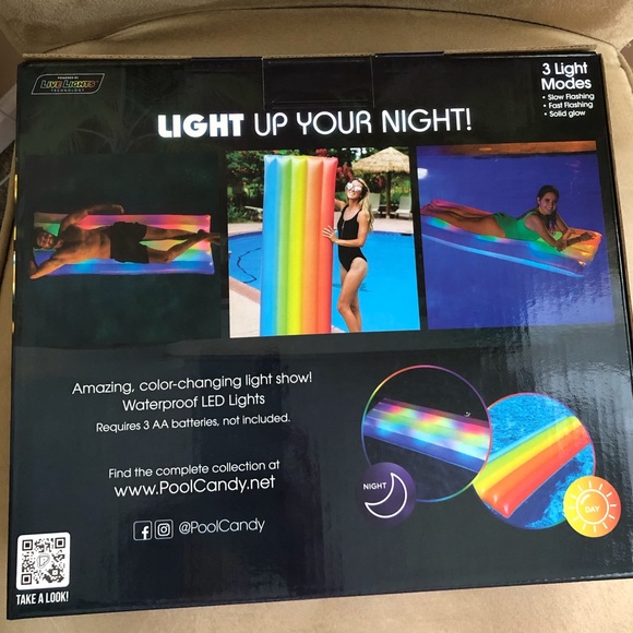 Multi Color Pool Raft 💦 - Picture 2 of 4